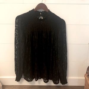 Cable & Guage Lacey black blouse